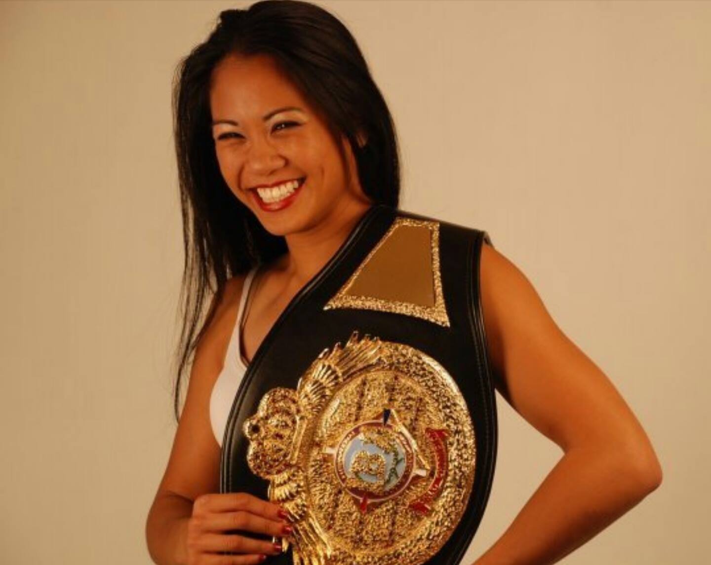 MMA-fighter-Ana-Julaton-leaked-www.ohfree.net-005 Filipina-American boxer and MMA fighter Ana Julaton leaked nude sexy 