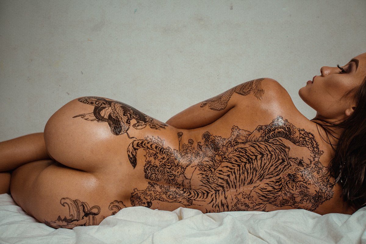 Erin-Tequila-aka-Erin-Fitzgerald-nude-015-by-ohfree.net_ Thai and Irish model Erin Fitzgerald nude and covered in fake tattoos 