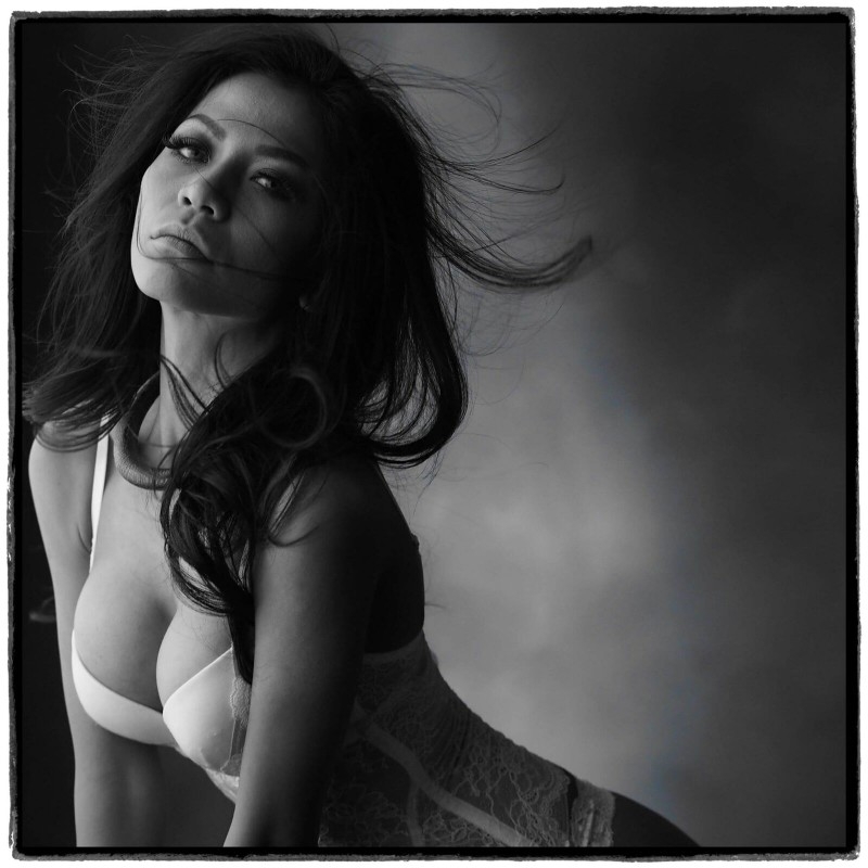 Indonesian-model-Entin-Eva-Kartini-018-by-ohfree.net_ Indonesian model Entin Eva Kartini nude sexy photos leaked  